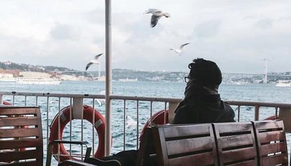 九游体育-《奥莱报》专访莱万 “再等100年或许会再出个梅西”